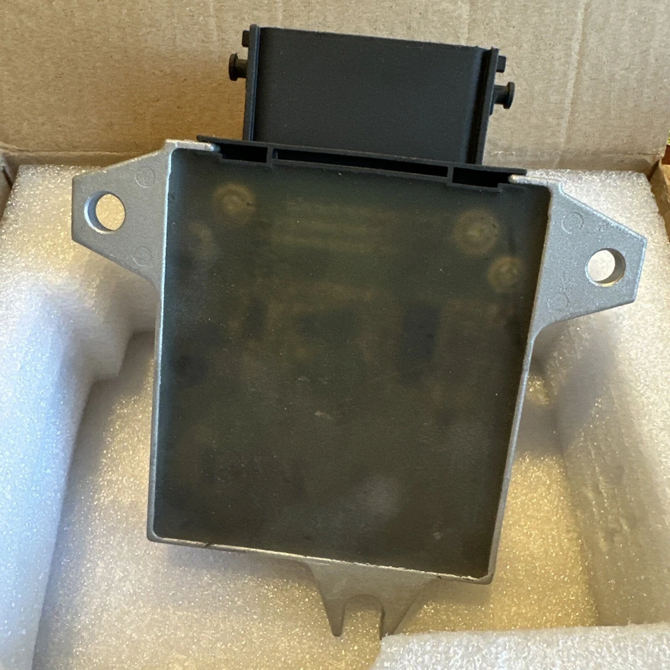 Transmission Control Module TCU L32C189E1B LF8M189E1F 2008-2010 Mazda5 - Image 3 of 4