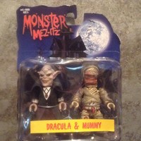 Monster Mez-itz By Mezco Classic Monsters Dracula & Mummy Rare 2003 Monster Mez-itz By Mezco Classic Monsters Dracula & Mummy Rare 2003