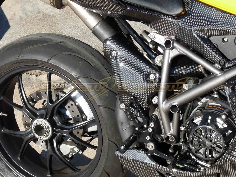 Cubierta de embrague seco de fibra de carbono Ducati Monster ST2 ST3 S2R S4R 848 1098 999 749  Foto 2 de 4