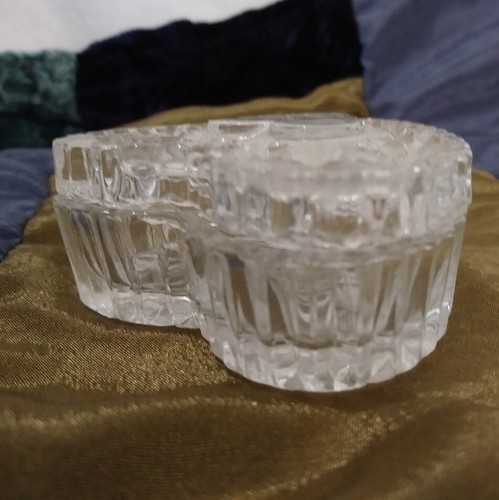 Valentine Clear Glass Heart Shaped Lidded Trinket Box Ribbed Sides Jewelry - Picture 6 of 7