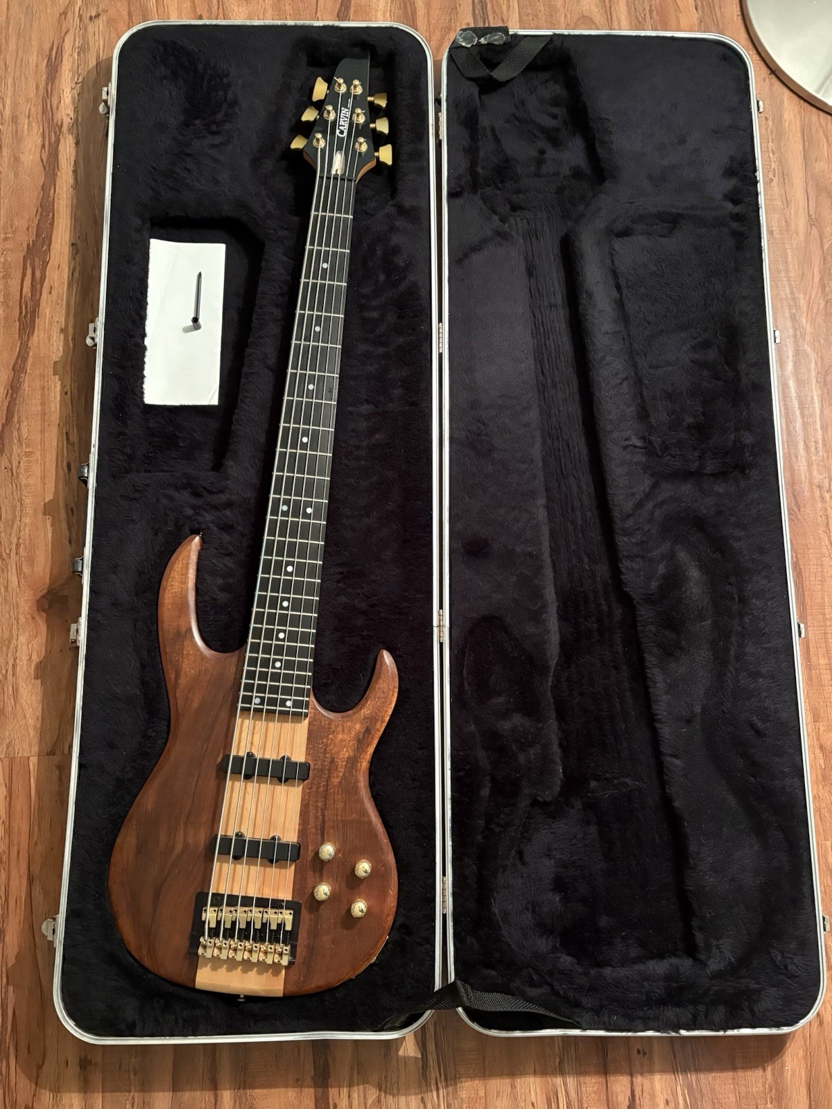 Carvin LB76 Natural 6 String Electric Bass Guitar + OHSC