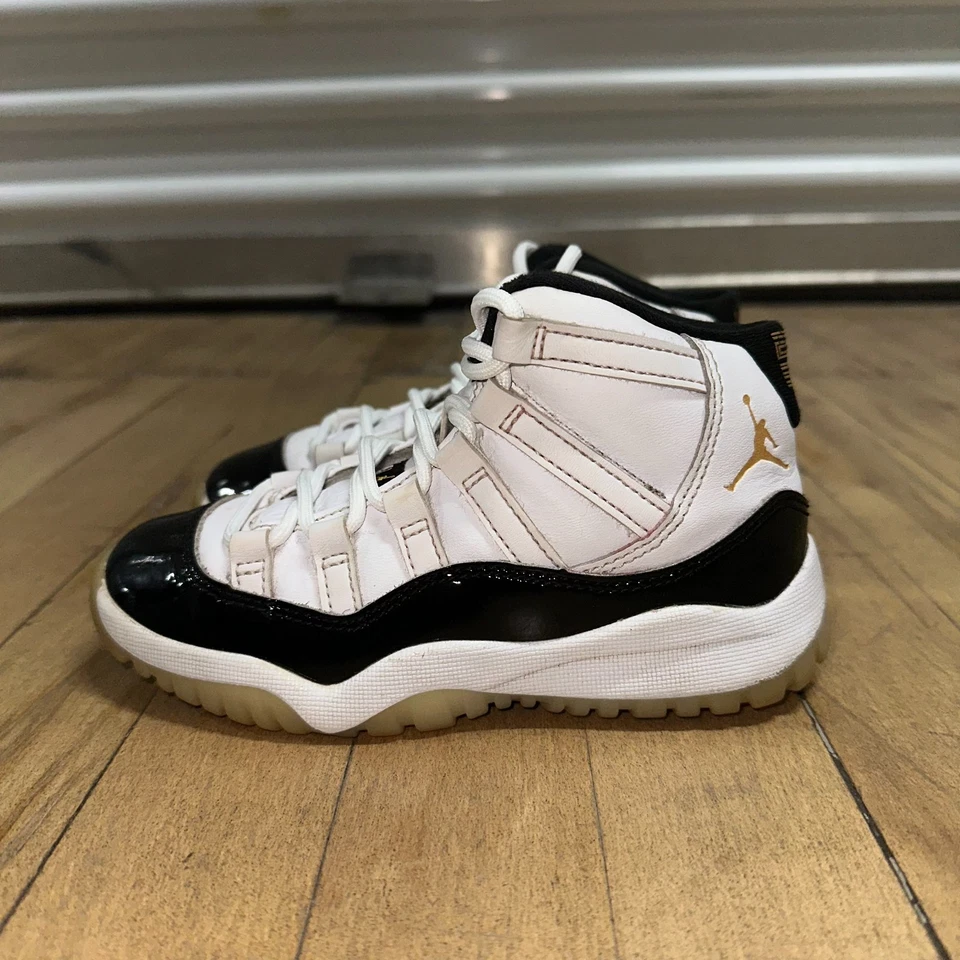 Zapatillas Air Jordan Niños 11C Blanco Negro Retro DMP Gratitud Medio Top Con Cordones Foto 4 de 4