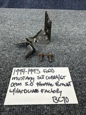 94-95 Ford Mustang Svt Cobra Gt 5.0 Throttle Cable Bracket 1994 5.0 5 Speed Oem 94-95 Ford Mustang Svt Cobra Gt 5.0 Throttle Cable Bracket 1994 5.0 5 Speed Oem