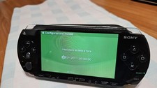 CONSOLE PSP 1004 NERA IN BUONISSIME CONDIZIONI CON BATTERIA