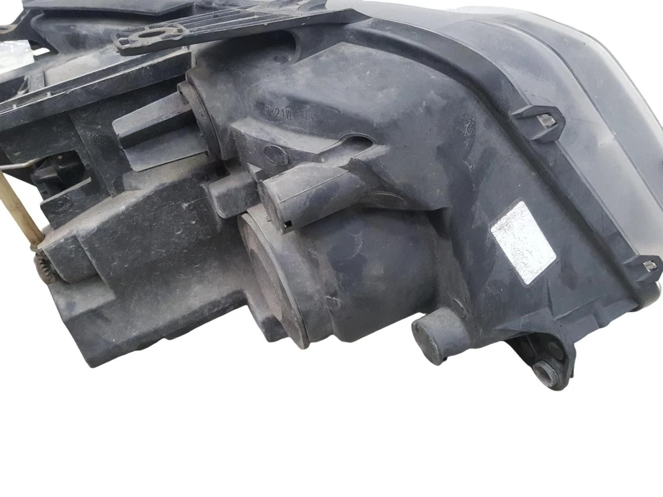 Faro halógeno cercano izquierdo VOLKSWAGEN AMAROK 2012 RHD Foto 2 de 4