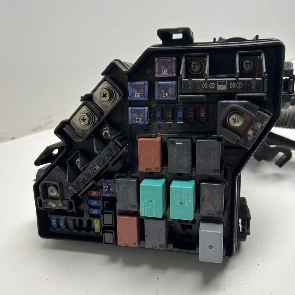 2010 TOYOTA PRIUS ENGINE MAIN WIRE WIRING HARNESS & FUSE BOX 82410-SNC-A004 OEM Foto 3 de 4