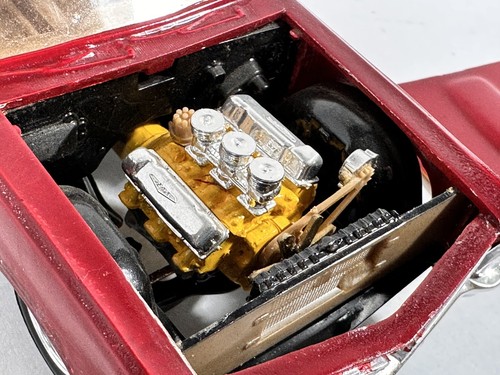 1965 PONTIAC GTO Red and White Built Up Vintage Assembled Model Car 1:25 Scale - 第 18/24 張圖片