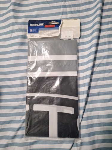 Brooklyn Nets Flag 27" x 37" - Picture 2 of 2