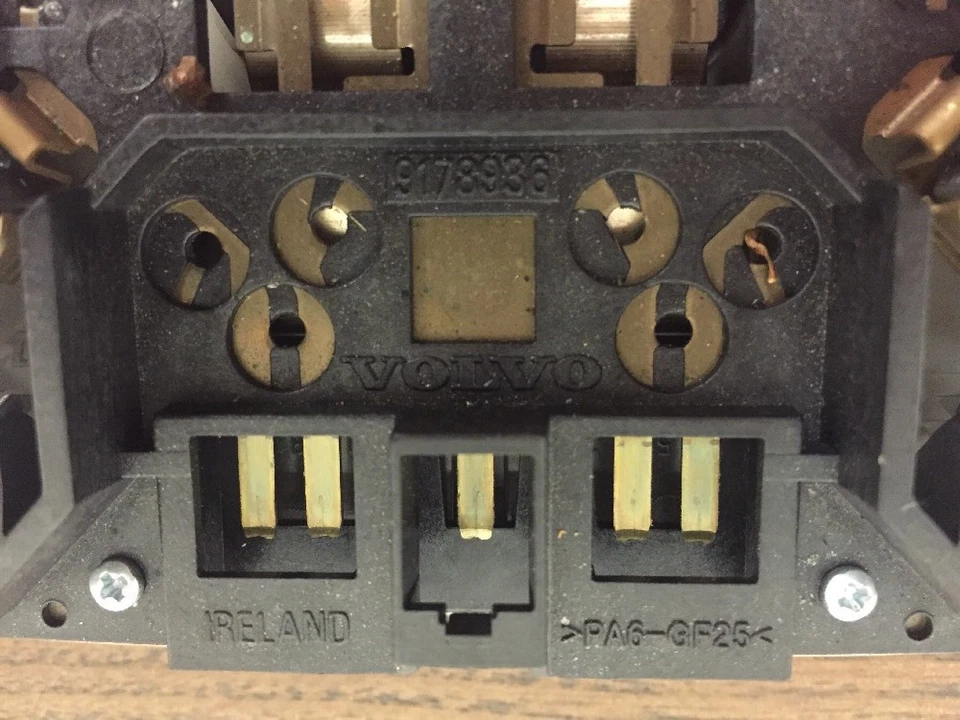 2001-2004 VOLVO S60 S80 V70 REAR OVERHEAD OVER HEAD DOME MAP LIGHT 9178936 OEM - Image 4 of 4