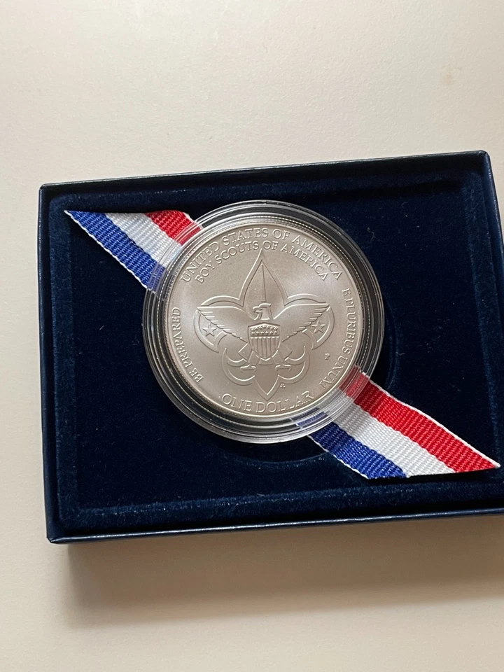 2010 Boy Scout Commemorative Silver Dollar Coin Uncirculated w/Box/COA ~ #BY2 - Image 4 of 4