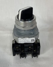 ALLEN-BRADLEY 30mm SELECTOR SWITCH 800T PB 800TC-J2KC1B Read