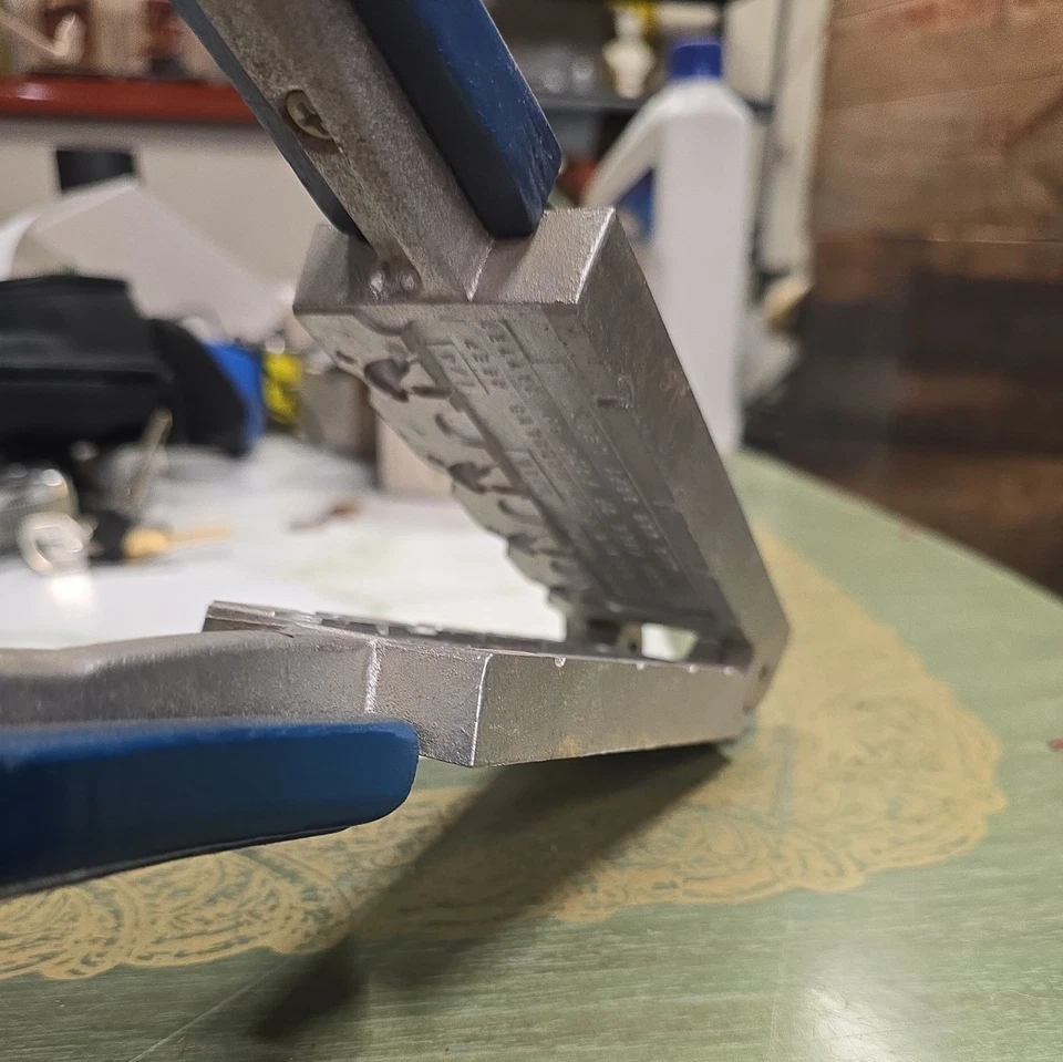 Plantilla cabeza caballo DO-IT MOLD CORP. MODELO #JH-4-A 1/16 - 1/4 onza Foto 3 de 4