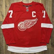 NEW Detroit Red Wings Dylan Larkin Fanatics Authentic Premium Jersey Sz 50 $230