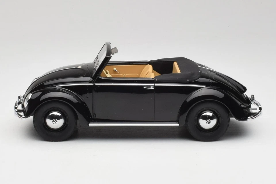 107054232 VW Volkswagen Beetle Type 1 Convertible Hebmuller Black Minichamps 1/1 - Immagine 3 di 4