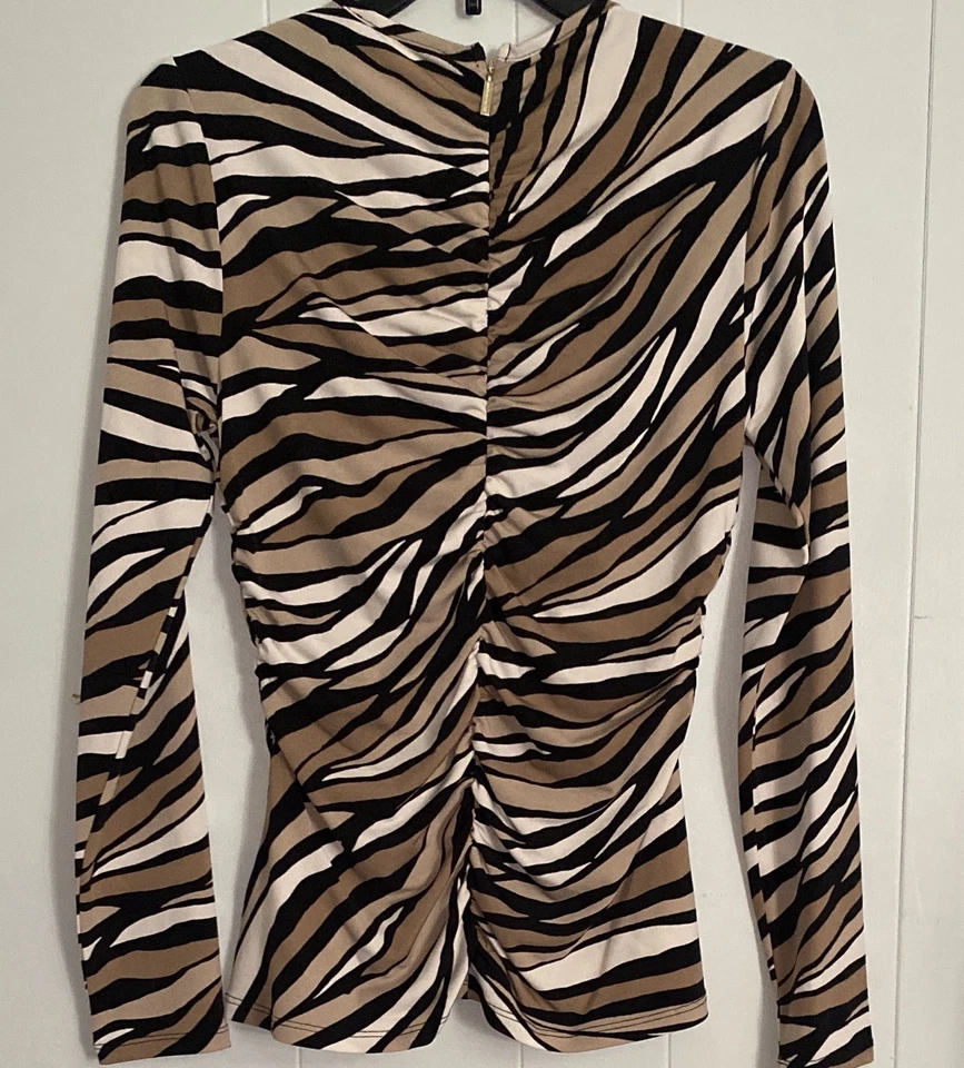 Michael Kors Animal Print Blouse Size Medium Beautiful - Image 2 of 3