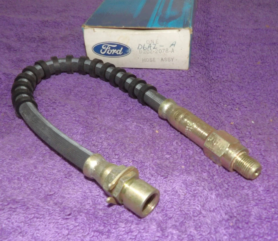 Gran Torino Ranchero LTD II Montego 74-79 Cougar 1972-1979 manguera de freno delantero nuevo de lote Foto 3 de 4