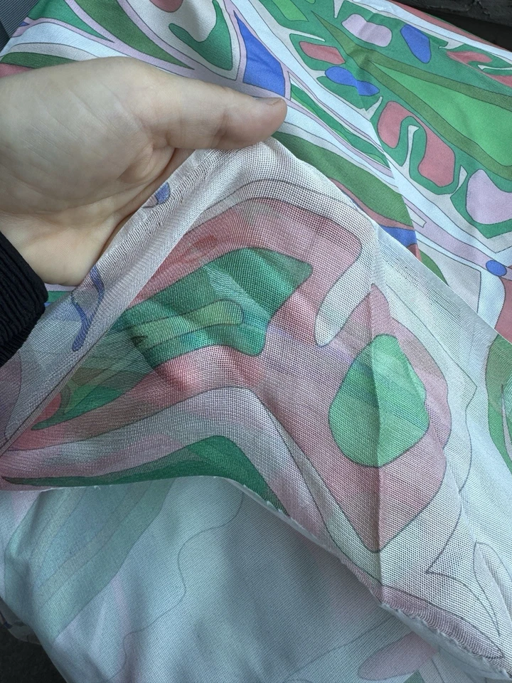 Panel de forro adhesivo de tela de gasa 100 % seda fabricada 29”x55” logotipo Emilio Pucci Foto 4 de 4