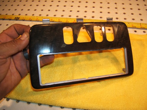 Mercedes W208 2002 CLK430 coupe console switch BIRDS eye Wood 1 Cover,2086801936 - Picture 11 of 12