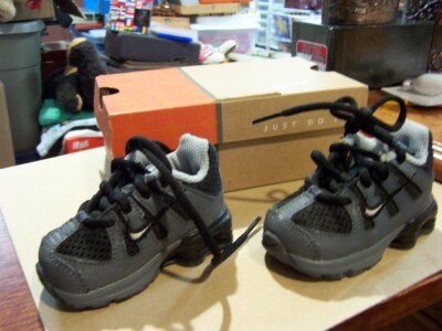 Little Nike Shox Turb OH Size 2C. Black / Flint Grey-MET SLV w/ Box