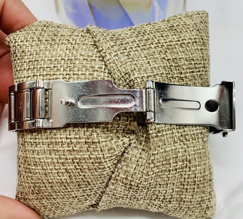 Montre Femme Acier Inoxydable Rectangle Étanche G95783L Non Testée Guess - Photo 6 sur 10