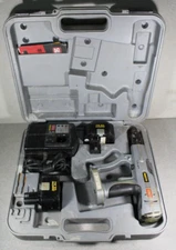 Senco Duraspin 14.4v Cordless Screw Gun DS200-14v FOR PARTS OR REPAIR