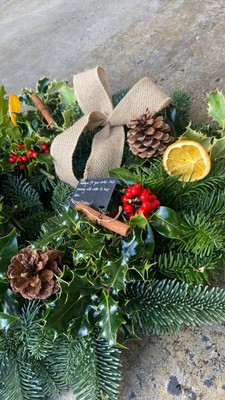 Christmas Holly Wreath 12