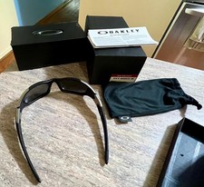 Oakley Pit Boss II Polarized Sunglasses Matte Black Frame Black Iridium Lens