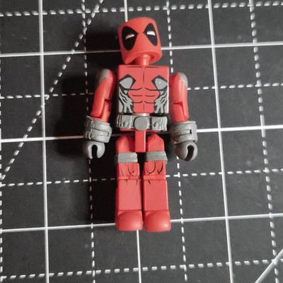Marvel Minimates TRU Toys R Us Wave 22 Debut Deadpool