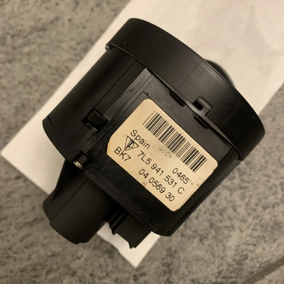 7L5941531C - 95561323502 SWITCH FOR LIGHTING PORSCHE CAYENNE 9PA-9PA1 2003-2010 - Image 4 of 4