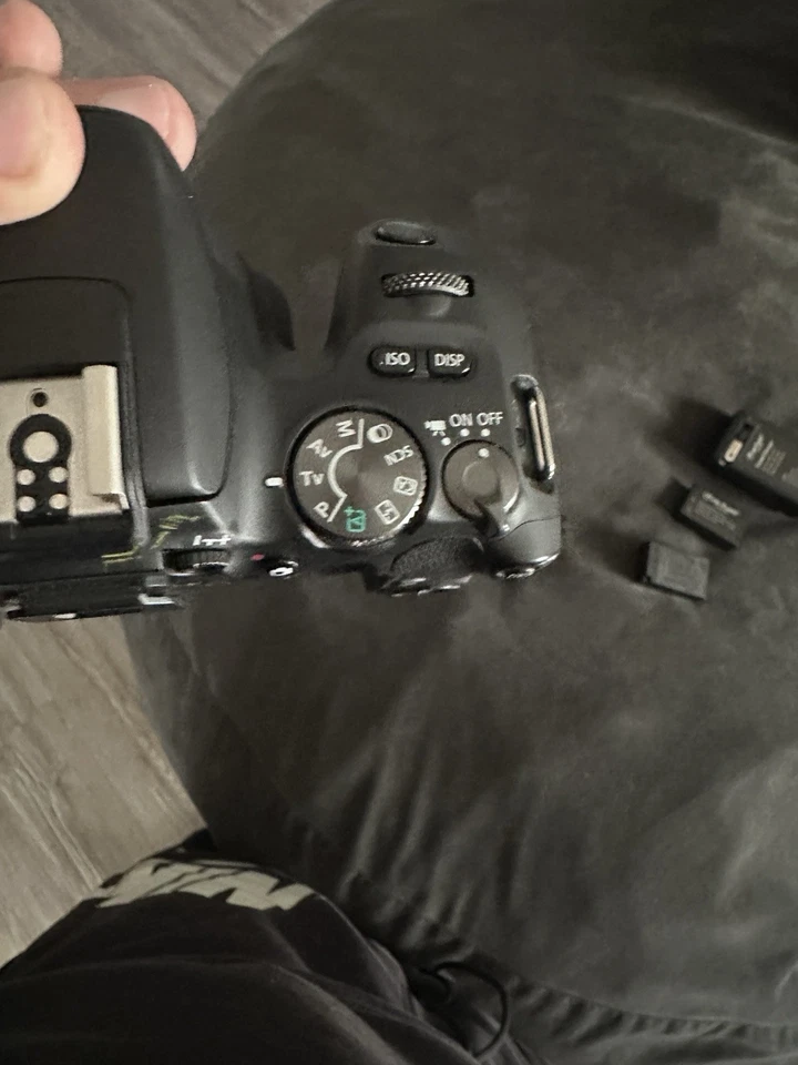 Conon Eos Rebel Sl2 Efs 18-55 mm Foto 2 de 4