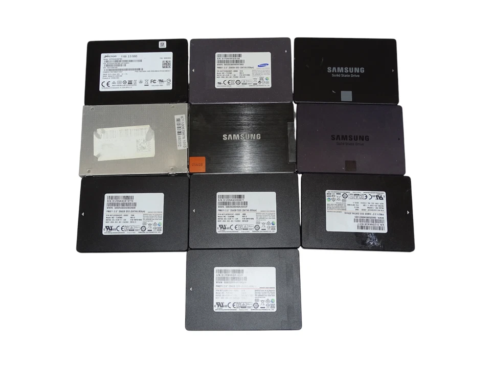 💻 Konvolut 10 diverse 250GB 256GB SSD Festplatten für Bastler Laptop Ersatz 💻