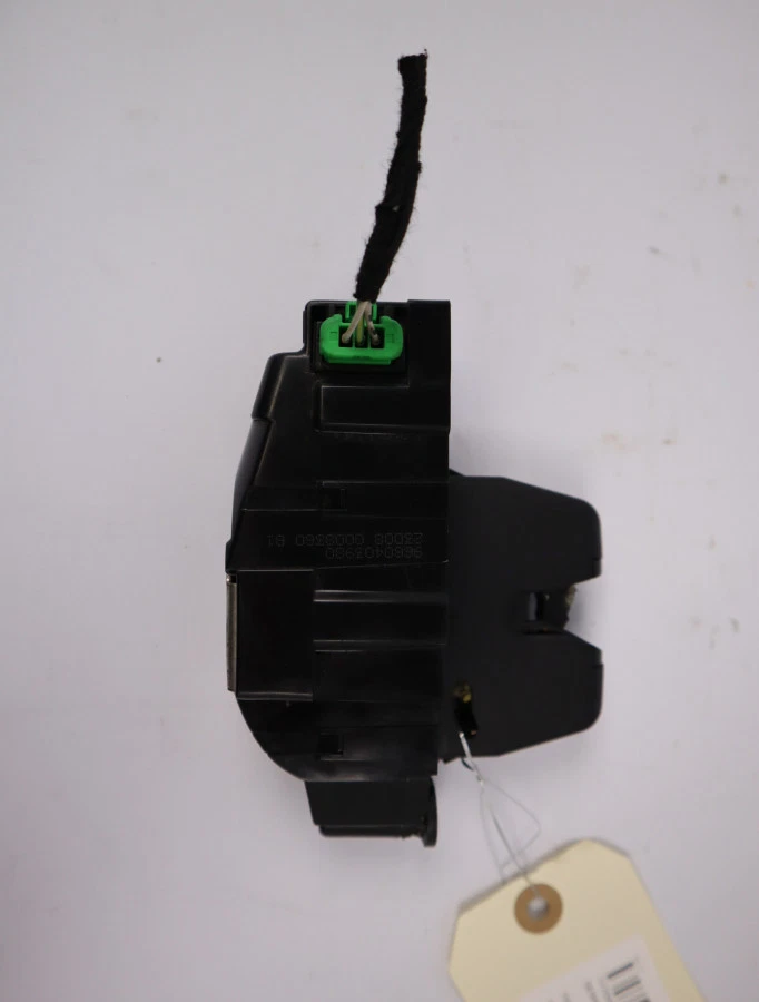 Serrure hayon occasion PEUGEOT 308 I Phase 1 SW - 1.6 HDI 90ch - - Imagen 2 de 2