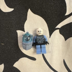 LEGO DC Super Heroes 76000 Mr. Freeze, Medium Blue Minifigure!