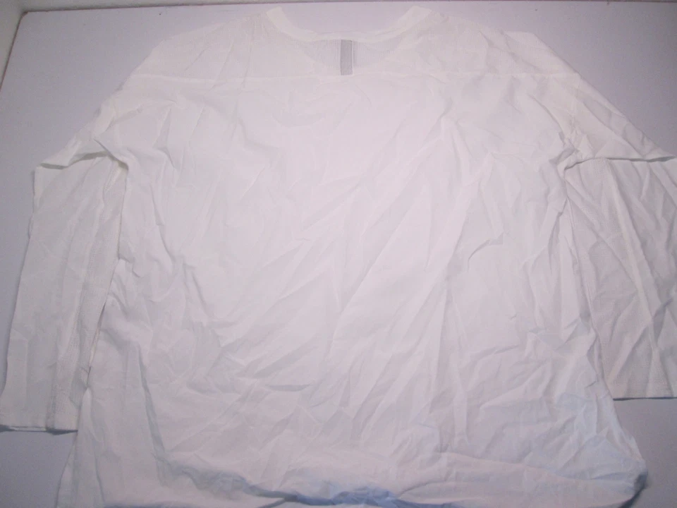 Camisa deportiva MPG para mujer talla XL manga larga blanca cuello redondo transpirable dobladillo abertura Foto 2 de 4