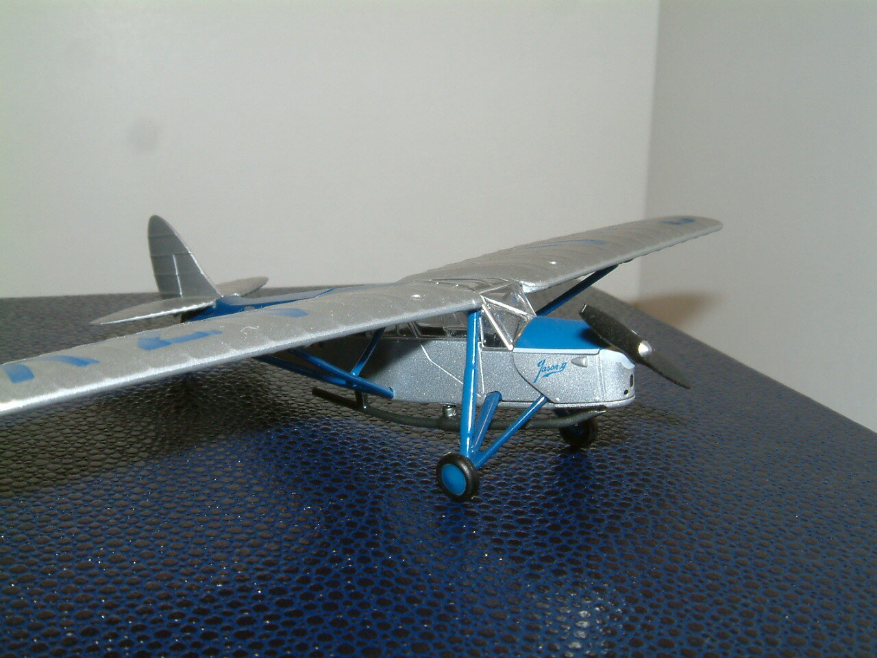 Picture 3 of 3