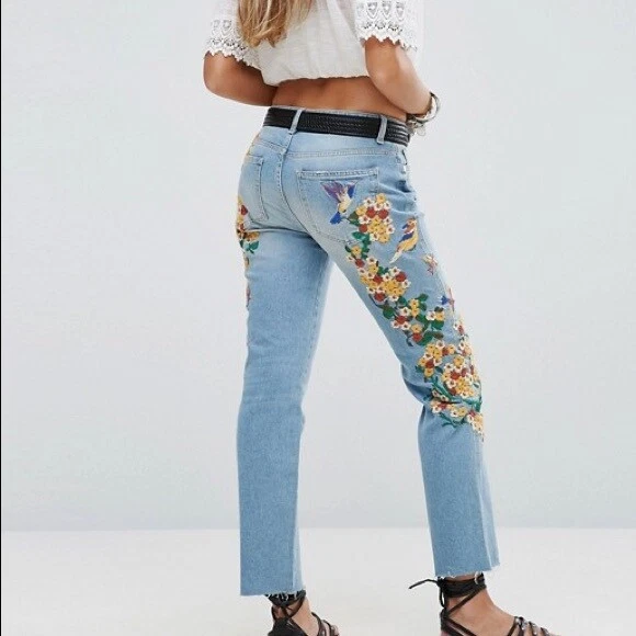 Embroidered clearance girlfriend jeans