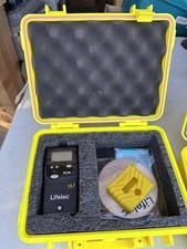 LIFELOC MODEL FC10 PROFESSIONAL BREATHALYZER PORTABLE DIGITAL ALCOHOL TESTER.
