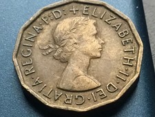 1965 Elizabeth II British  threepenny - Brass  3d