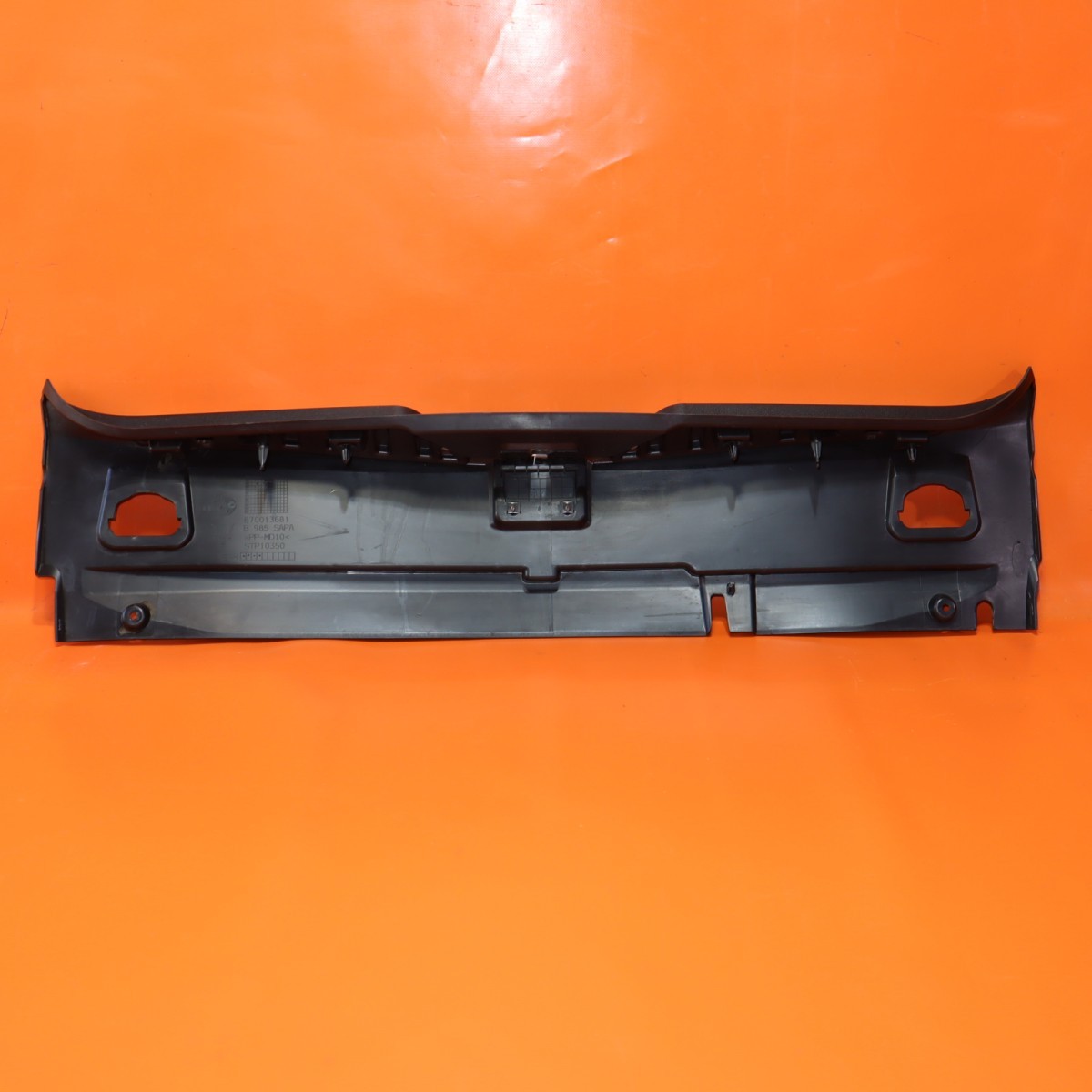 MASERATI QUATTROPORTE TRUNK COVER SILL 2016 2017 2018 2019 2020 2021 670013681