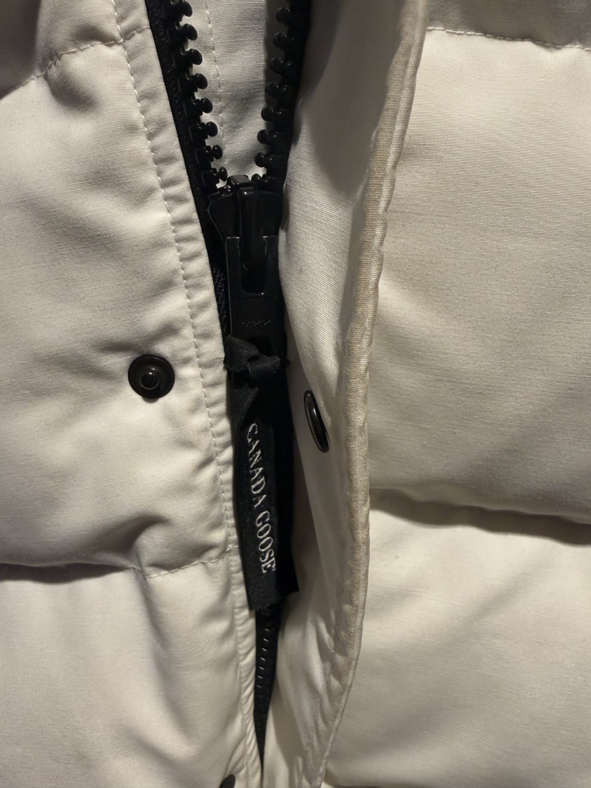 Canada Goose Macmillan Men's White Parka Red Label Size L image 5