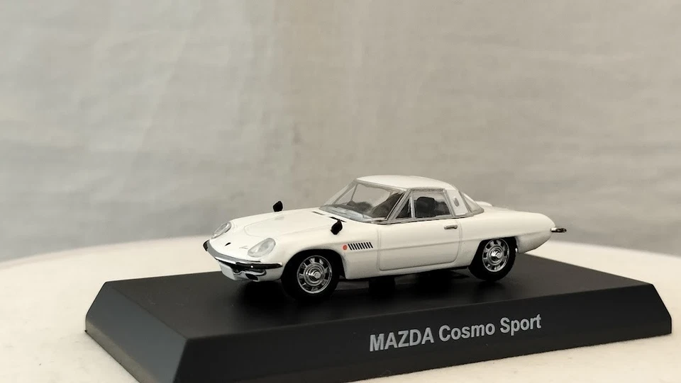 Coche modelo diecast blanco KYOSHO 1/64 Mazda Cosmo Sport Foto 3 de 4