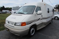 2001 Winnebago Rialta 22HD
