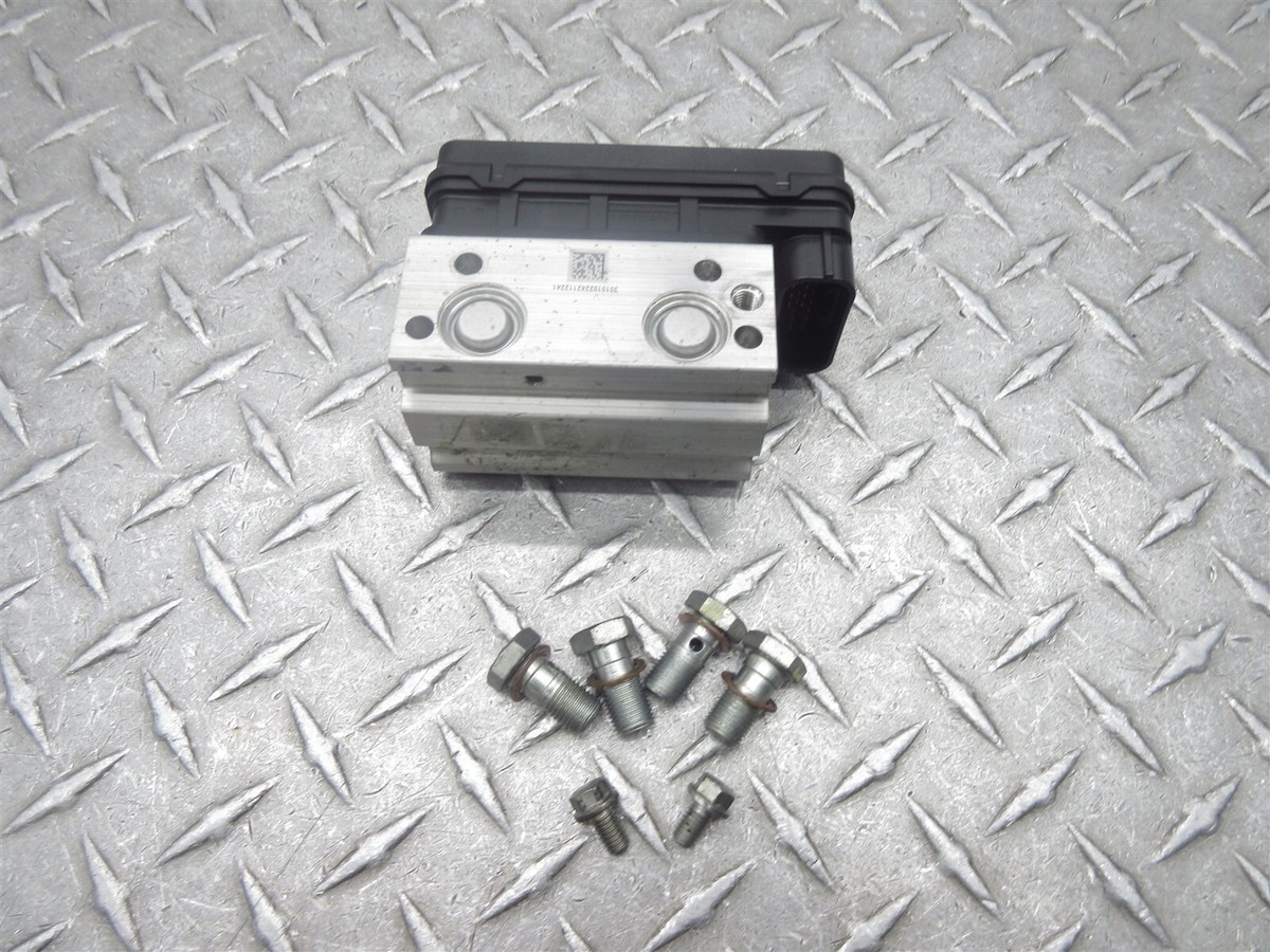 2021 21-23 KTM Duke 200 ABS Anti Lock Brake Module Pump Control