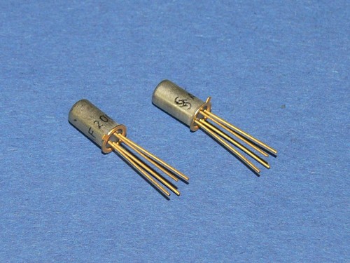 AF200 Germanium Transistor Pnp De Siemens Plaqué Or Vintage 2 Pièce Soudure - Photo 2 sur 2