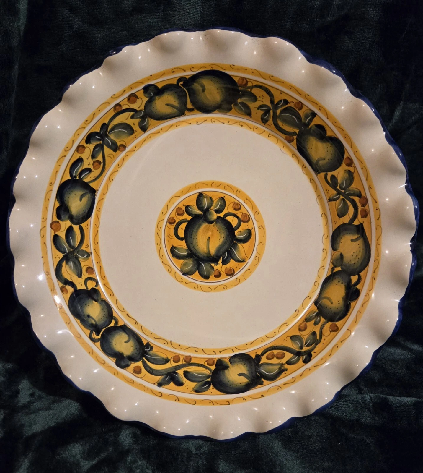 Aldo Fumanti Made In Italy Ceramic Fluted Pie Plate/Serving Dish