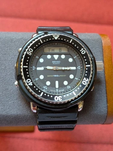 Seiko "Arnie" Diver Ref. H558-5000 ​Vintage 1983 Men's Quartz Watch