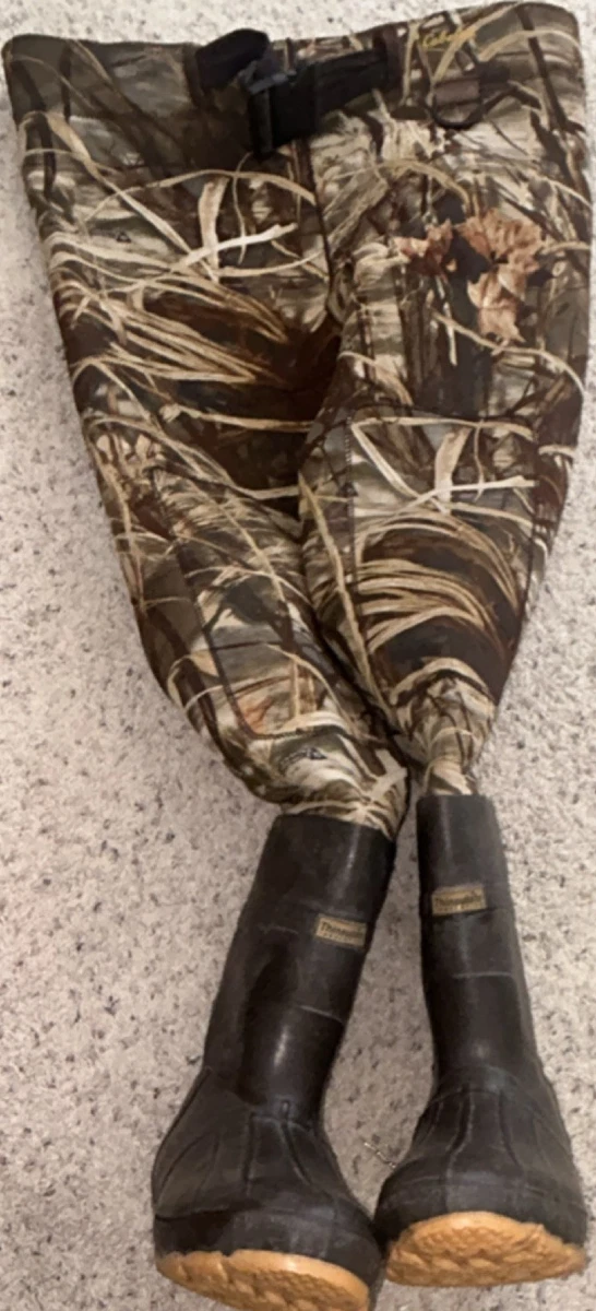 Cabela display picture 2
