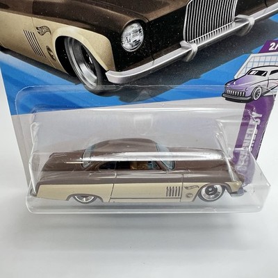2024 FISH'D & CHIP'D JAGUAR HOT WHEELS TREASURE HUNT 1/64 DESIGNED