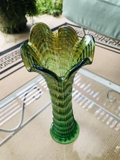Vintage Imperial Ripple Green Carnival Glass Vase 8.75” *LOVELY*