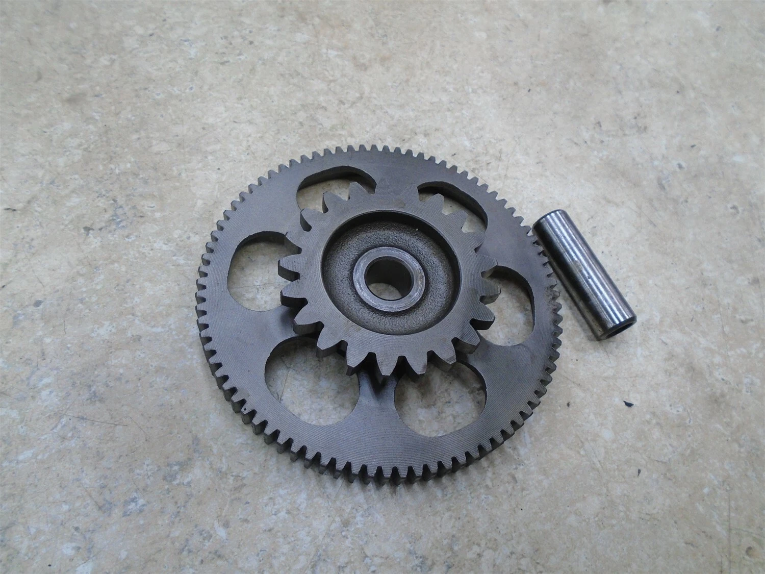 Honda 700 VF SABRE VF700-S VF700S Engine Starter Gear 1984 HB555